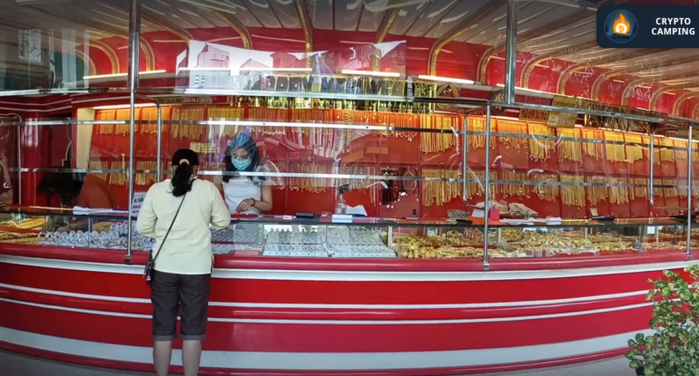 Frame 1123 (72) Frame 1123 (72)